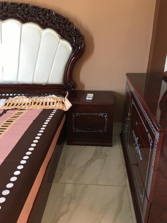 30c21 à Louer à La Cité Mixta Appartement Dakar